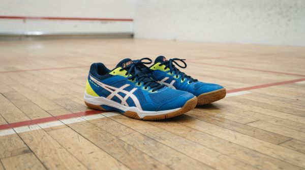 Top chaussures de squash pour maximiser votre performance